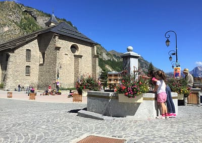 Valloire - Place de l'église