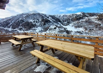 La Tanière - terrasse extérieure